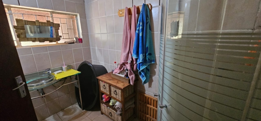 4 Bedroom Property for Sale in Mooinooi North West